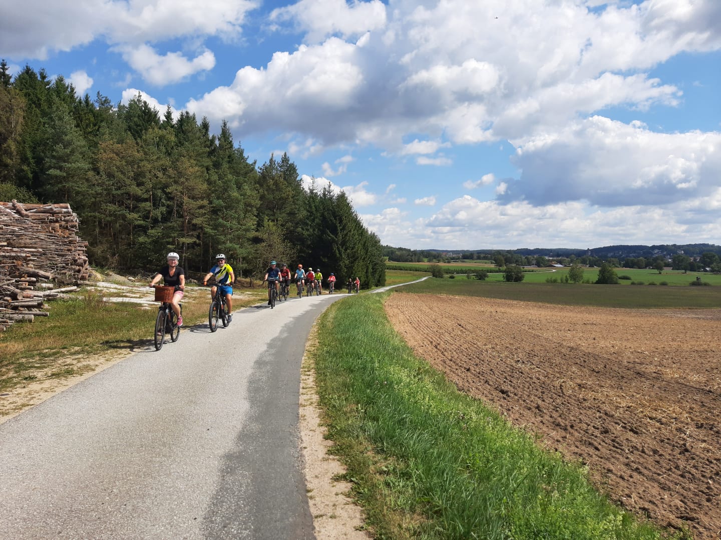 Radwandern <br> 1. August <br> 11:30 Uhr – Bild 7